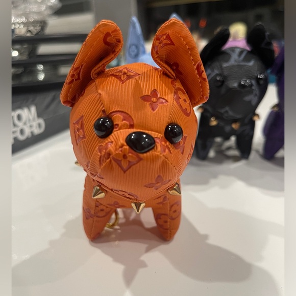 🔑1 Luxury Inspired 🐶Keychain - Picture 4 of 15